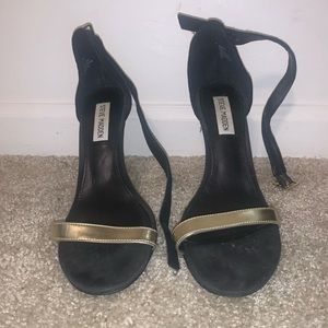 Steve Madden Size 9 Heels Black and Gold